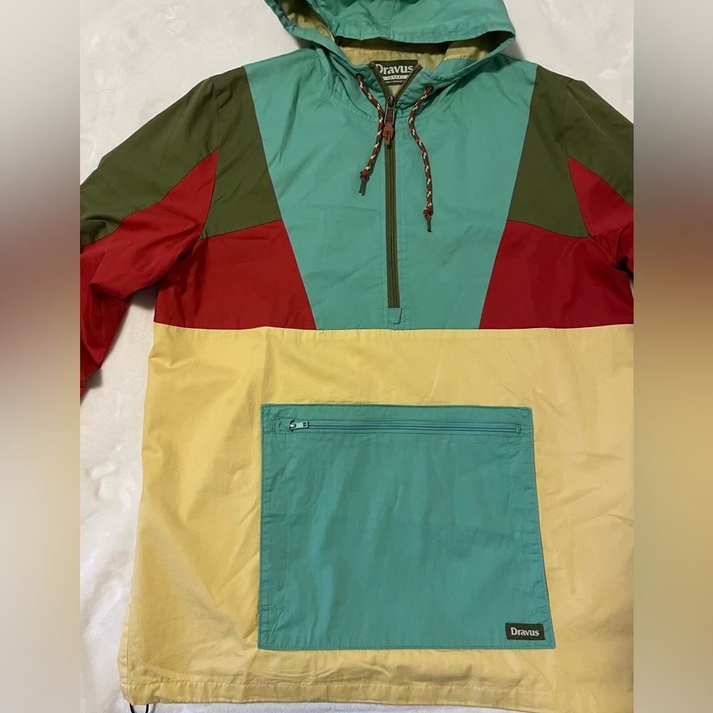 Dravus Windbreaker - Picture 2 of 4
